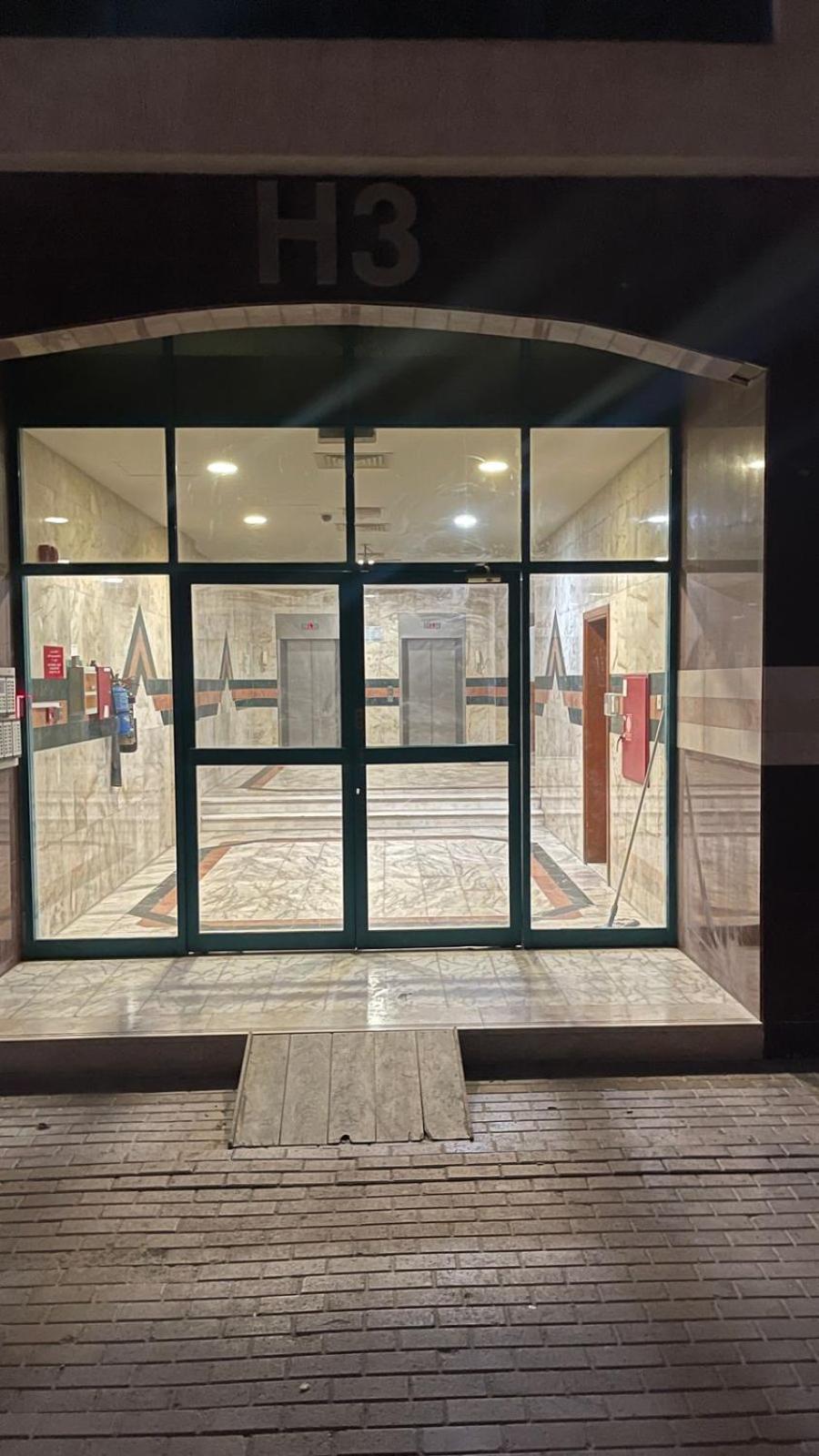 Royal House Capsule Hotel Dubai Exterior foto