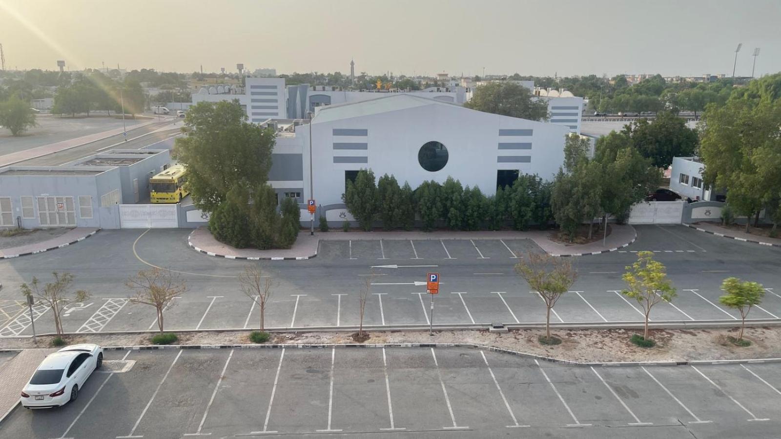 Royal House Capsule Hotel Dubai Exterior foto