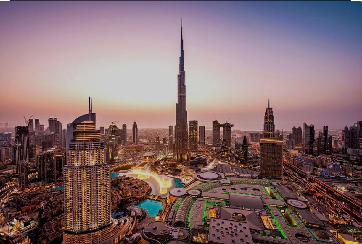 Royal House Capsule Hotel Dubai Exterior foto